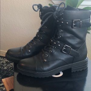 GUESS Black boots